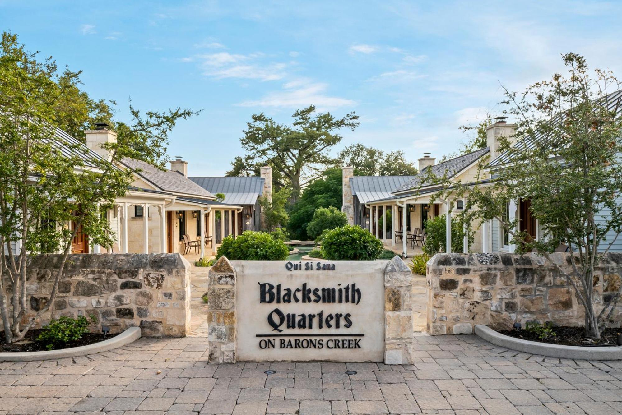 Blacksmith Quarters Fredericksburg Exterior photo